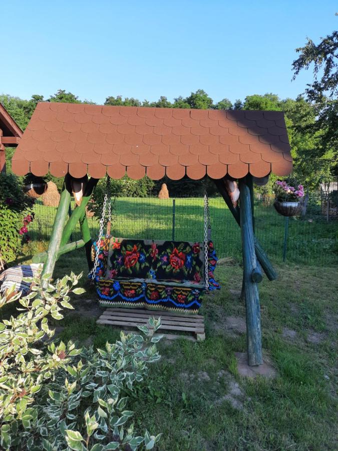 Casa Bunicilor Villa Ciprian Porumbescu Eksteriør bilde