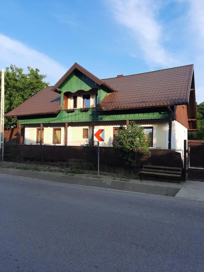 Casa Bunicilor Villa Ciprian Porumbescu Eksteriør bilde