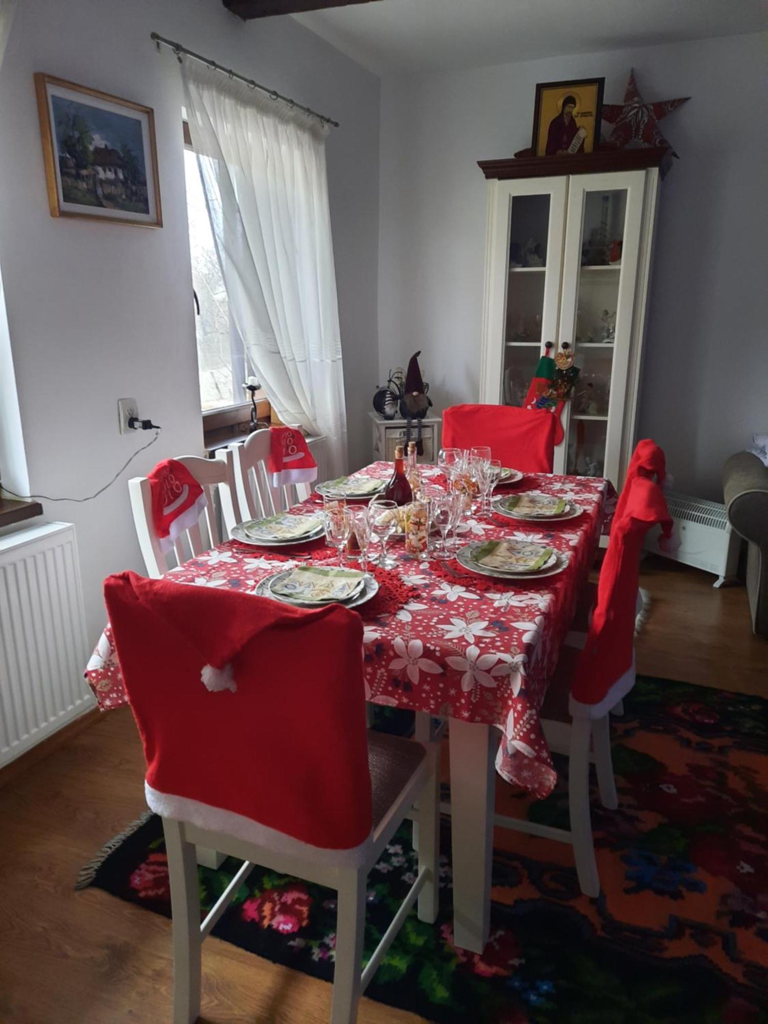 Casa Bunicilor Villa Ciprian Porumbescu Eksteriør bilde