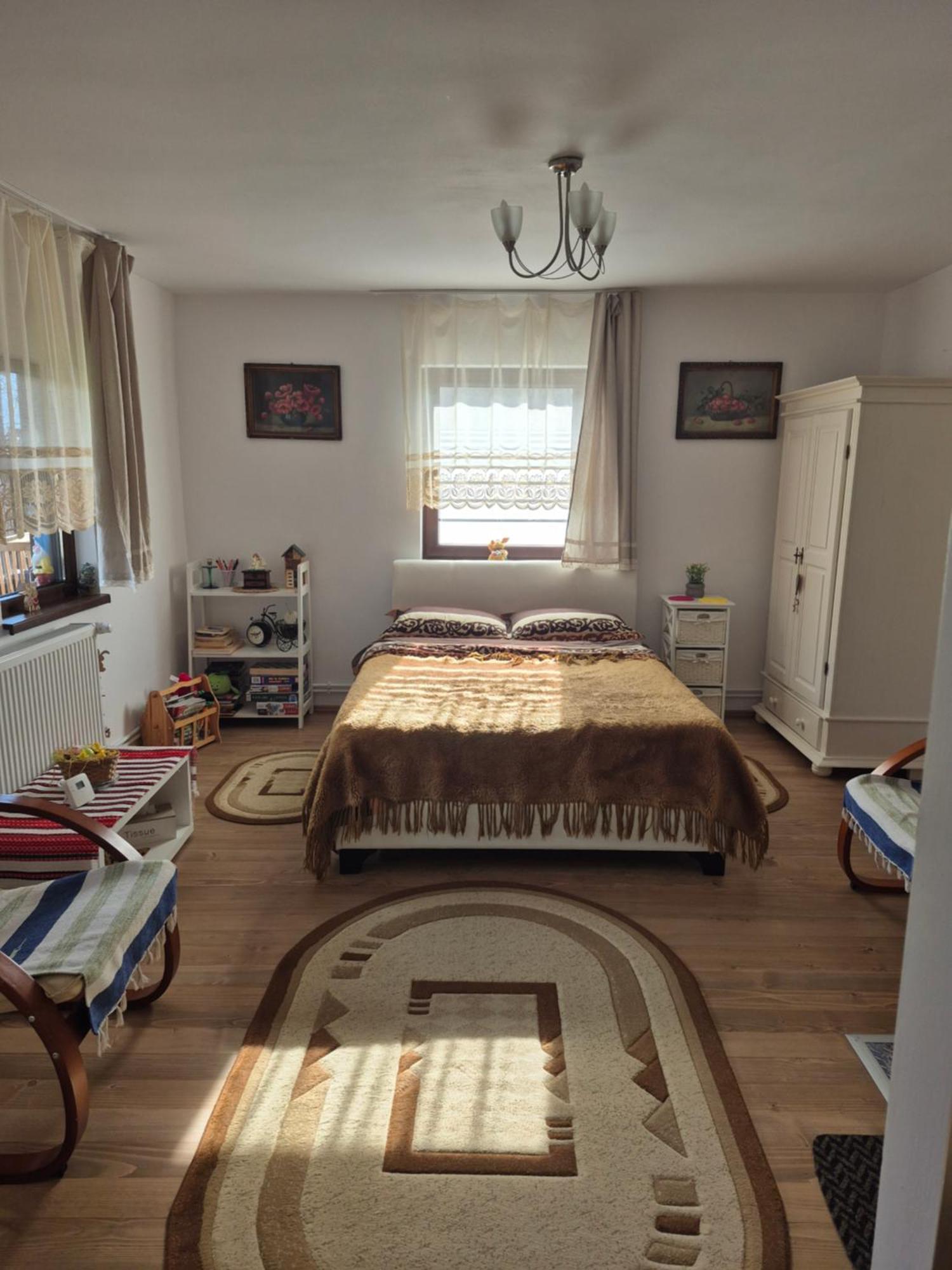 Casa Bunicilor Villa Ciprian Porumbescu Eksteriør bilde